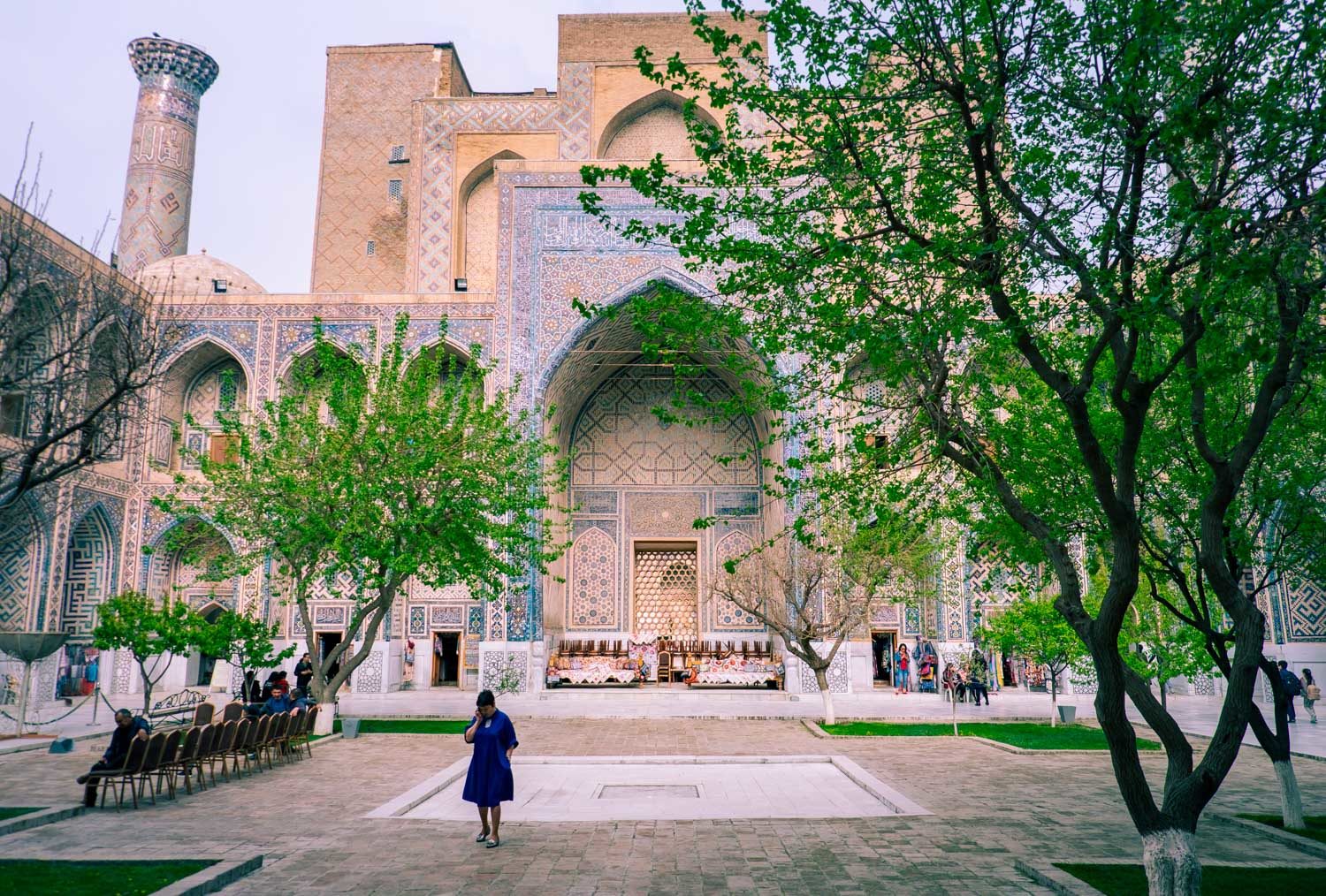 Innergårdarna vid Registan i Samarkand i Uzbekistan